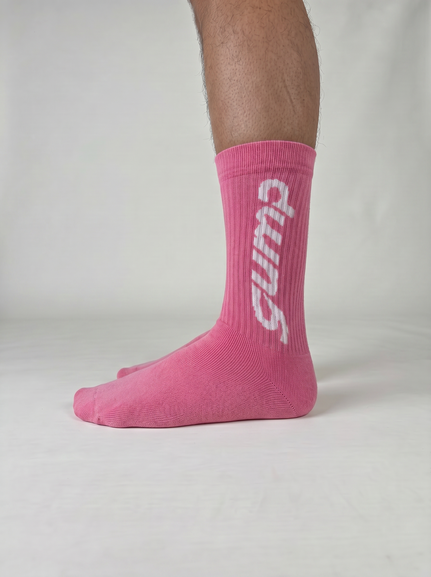 14:00:00 - Pink Pong