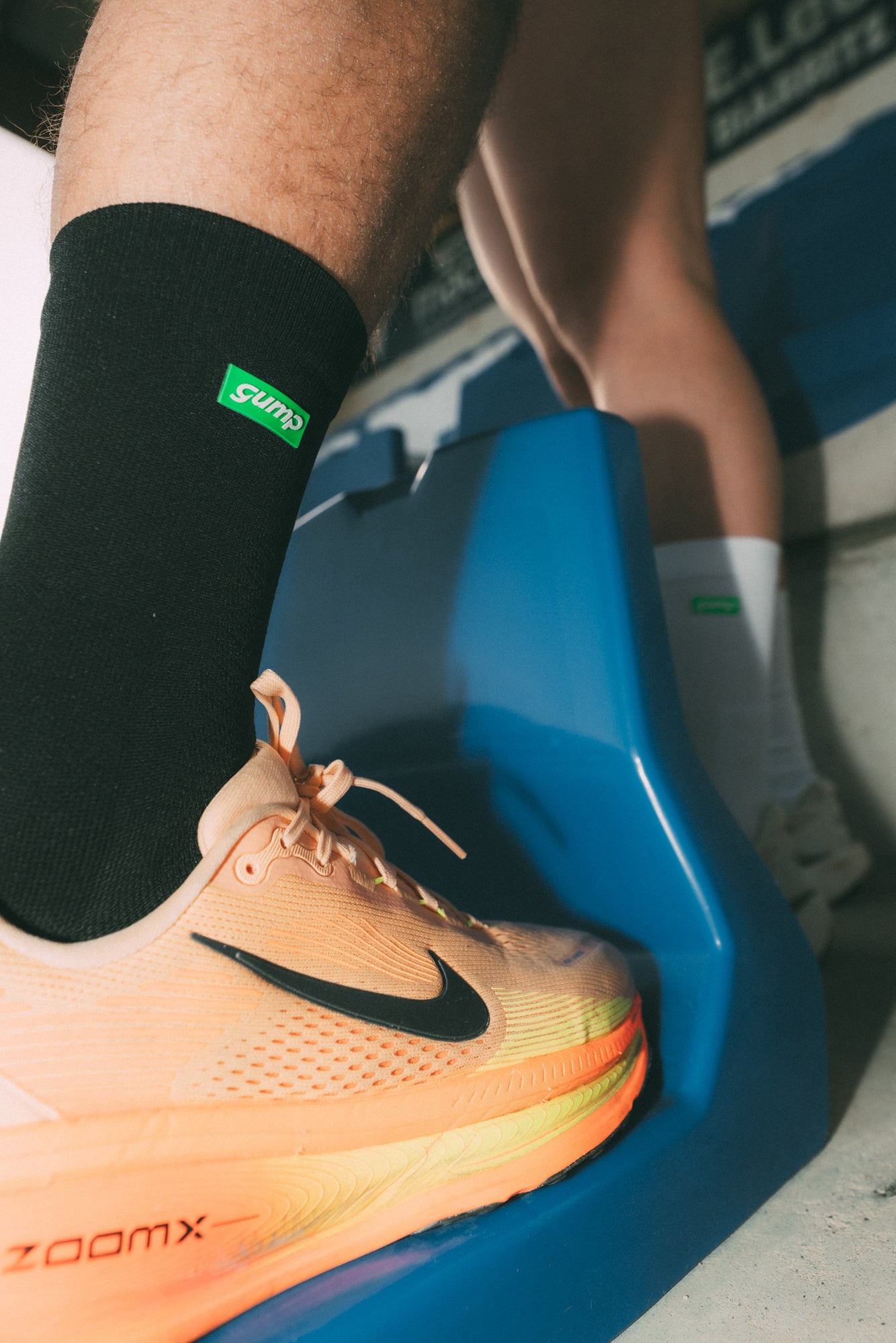 chaussette_running_technique_compression_noire_gump5